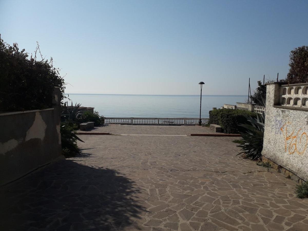 Suite LA CONCHIGLIA località Caccia e Riserva Santa Marinella Esterno foto